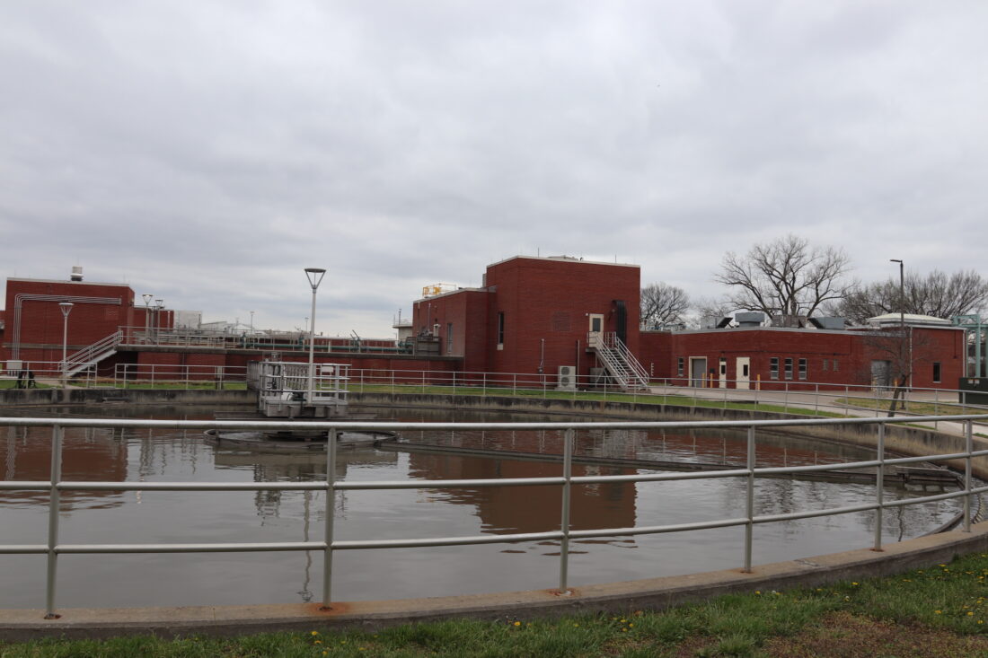 Kansas lawmakers advance bill to develop rules for treated wastewater used for drinking; Lawrence currently not planning reuse project